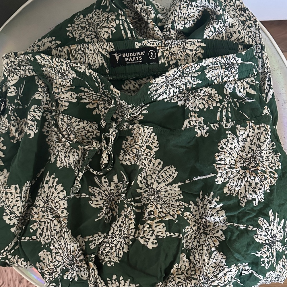 Buddha Pants Green Flower Pattern